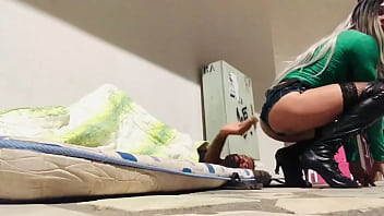 Preview 2 of Mexican Mulf - ORADOR DE RUA METENDO NO CUZINHO DA SAFADA NO MEIO DA RUA