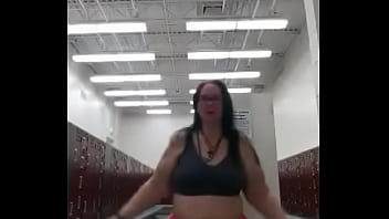 Preview 2 of Slavesex 1 - Lizjamiaca Strutting Her Stuff