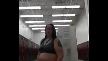 Preview 3 of Slavesex 1 - Lizjamiaca Strutting Her Stuff