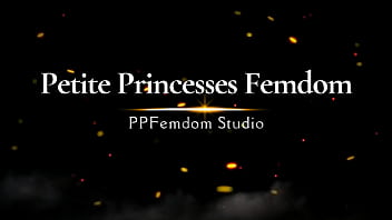 Preview 1 of Xviedoxxx Com - Domme in Dark Gloves - Hom and Hand Over Mouth Femdom