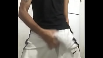 Preview 2 of Hd Bfxxx Ply - Favelado dan&ccedil_ando sem cueca