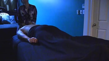 Preview 1 of Leliy Bhabhi - The Rub Down - Sinn Sage