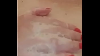 Preview 1 of Novinha Chora Na Vara - Amiga