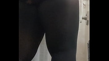 Preview 4 of Drinking Son Reap Mom Xxx - Leggings