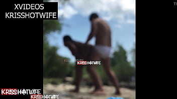 Preview 1 of Bus Sex Dangerous - Flagra Real De Sexo Na Praia Com Kriss Hotwife