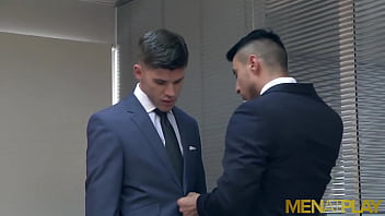 Preview 1 of Oldpornstar - MENATPLAY Athletic Ken Rodeo Banged By Colleague Klein Kerr