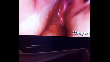 Preview 3 of Lesbo Cash - Vendo video da coroa gostosa