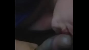 Preview 1 of Alic Lesbian - Novinha com piercing chupando meu mastro