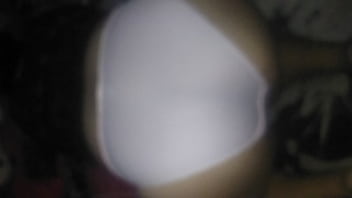 Preview 2 of Land Vidio - En ese calzoncito rosado le avente mi leche , qe buena cogidota .