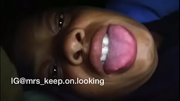 Preview 2 of Xx Desi Mallu Aunty Saree Video - Tongue
