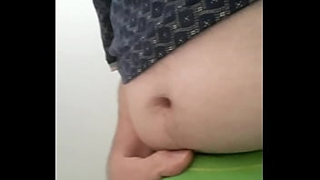 Preview 2 of Mi Amiga Squirt - Tanga verde