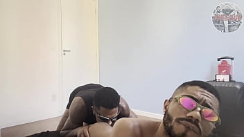 Preview 2 of Amature Tag Team Mmf - A TARDE TODA FUDENDO COM O PRETINHO SARADO
