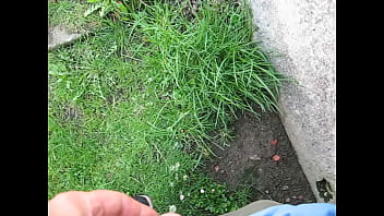 Preview 3 of Habla Celular - Pissing in nature