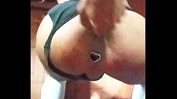 Preview 1 of Riley Reid Cunt - Safadinha de 4 arrombando o cuzinho gostoso