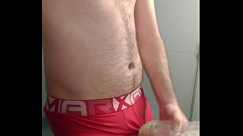 Preview 3 of Fat Mom Incest2 - Meti rapidinho na bucetinha de brinquedo