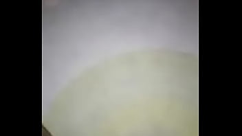 Preview 1 of El Salvadorena - Muy aburrido