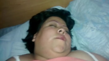 Preview 1 of Iraq Fat Man - Cachondeando a Moni