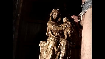 Preview 4 of Elena Kushki - PISS ALL OVER PIETA