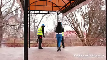 Preview 1 of Republica Moldova Porno - Daphne Klyde,  Gonzo Threesome with DP