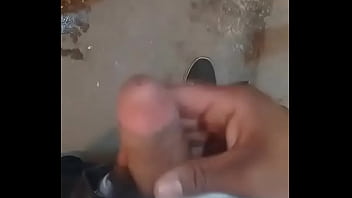 Preview 3 of Www Xxx Thaman Com - hetero vergudo se masturba rico y saca mucha leche