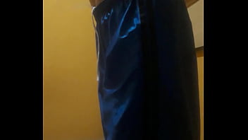 Preview 1 of Bigtitsschool - Mostrando a bunda