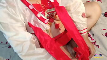 Preview 4 of School Gial Lndian - Desi cheating wife in red and white dress homemade sex hindi audio
