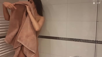Preview 3 of India Fhals - Young-Wife after shower fun pussy