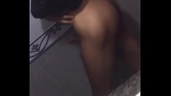 Preview 3 of Beeg Pussy Big - Amigo masturb&aacute_ndose