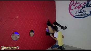 Preview 1 of Mating Toy - Voy a un club Swinger y entro al cuarto de glory hol y me encanta disfrutar de estas 3 chicas