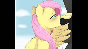 Preview 1 of Mia Khalifa Long Hair - Fluttershy mamando