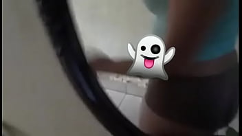 Preview 1 of Mel G Fit - Esta es mi nueva putita tiene 19 a&ntilde_os y le encanta sentir la leche caliente
