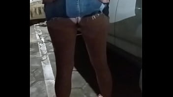 Preview 3 of American School Teacher Xxxvideo - sem calcinha na rua