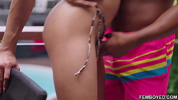 Preview 3 of La Agarramos Dormida - Bikini femboy Foxy Alex fucks his boyfriend Tony Genius in a sizzling hot session by the poolside! The couple are so horny and really into each other!