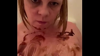 Preview 2 of Big Body Xxx Bf - Ginger&#039_s Chocolate Bath