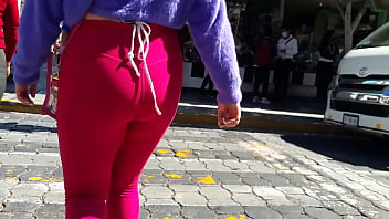 Preview 4 of Teen Boy And Woman Sex - Culona de rojo
