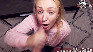 Preview 2 of Biggest Piss - Britische blonde schlampe von nebenan abgeschleppt vom deutschem tourist - EroCom Date