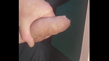Preview 3 of Postman Sex Video - Je sors ma bite au bureau
