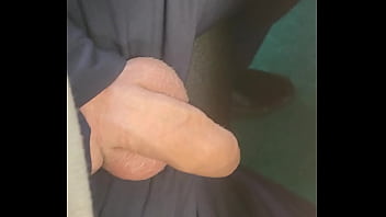 Preview 1 of Postman Sex Video - Je sors ma bite au bureau