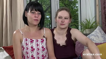 Preview 2 of Perk Desi - Die Frucht der Leidenschaft von Marie und Nadine