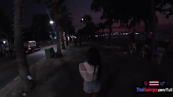 Preview 1 of Getto Freeks Big Sexs - Thai teen girlfriend gives her boyfriend an amazing handjob once back