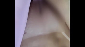 Preview 4 of Horny Babe Huge Tits - Abaxando as calcas no aeroporto .... mostrando a ppkinha... quer ver??. Bolivianamimi.tv