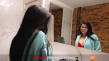 Preview 3 of Orgia Leso - Pegas Productions - D&eacute_niaise pis Fourre Moi !