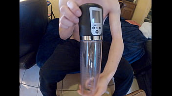 Preview 1 of Xxx Ww Px - HE PUMPS TO MAKE HIS DICK HARD THEN CUMS