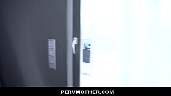 Preview 2 of Marquette Jawel - Hot Milf Babe Vickie Brown Sucks &amp_ Fucks Chunky Cock