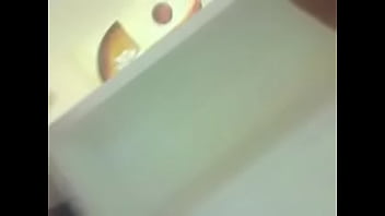 Preview 1 of Wwwxpron Com - Flagrante de Coroa gostosa em publico