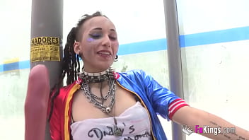 Preview 3 of News Sexs - Cosplayer accepts the challenge and seduces random dudes in the street