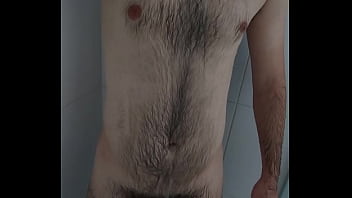 Preview 4 of Addis Ababa Vaginal Sex Video - Macho Peludo Tomando um Banho