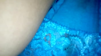 Preview 2 of Model Dress Porn - pantaleta azul de mi esposa 1ra parte