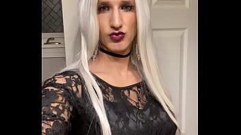 Preview 4 of Unsatisfied - Dark Angel Crossdresser