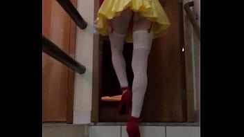 Preview 2 of Ladki Gand Kaise Marwati Hai - branca de neve indo dar no motel